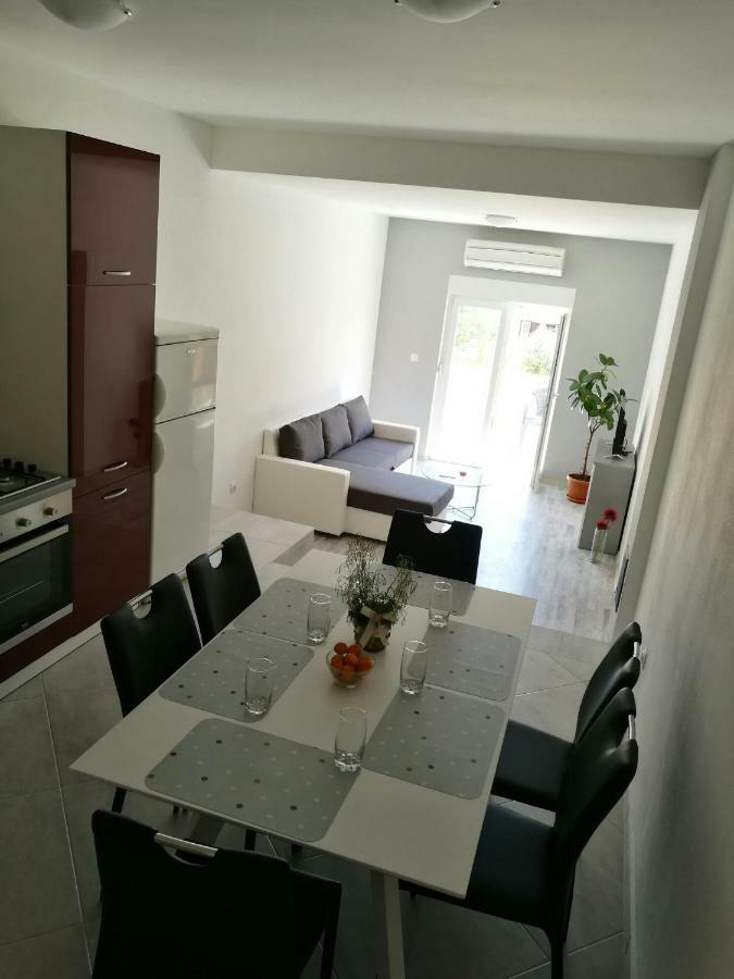 Apartman Ivankovic*** พูลา ภายนอก รูปภาพ