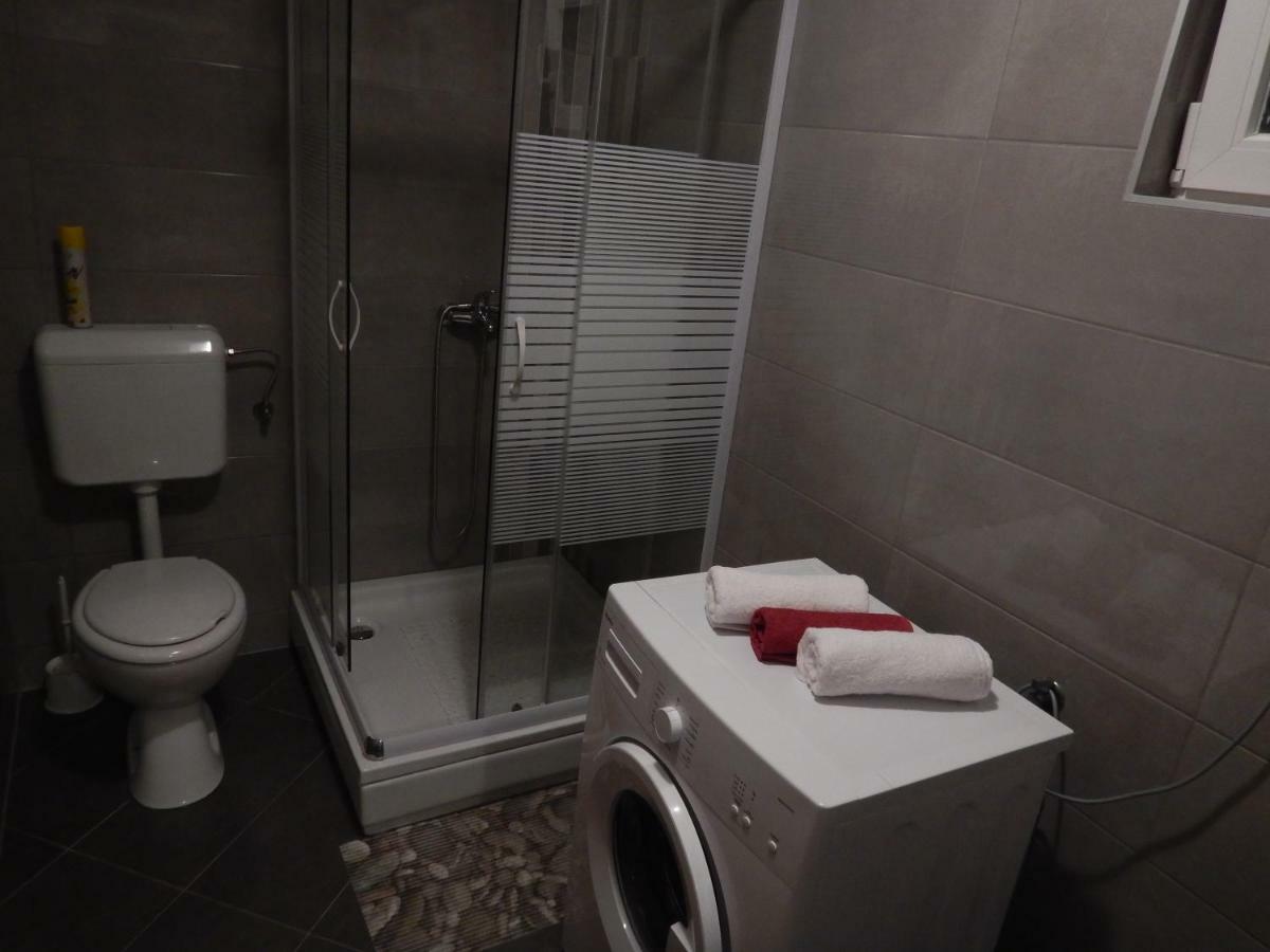 Apartman Ivankovic*** พูลา ภายนอก รูปภาพ